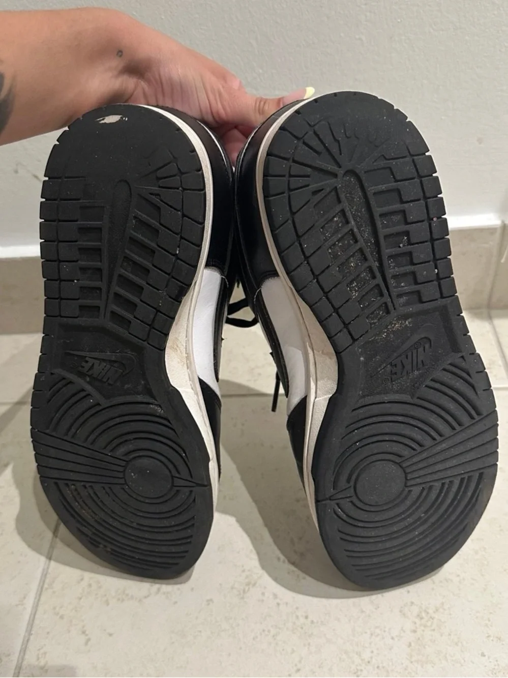 Nike Men’s Dunk Low Retro Pandas Size 8.5